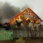 В Днепре горел 2-этажный дом
