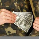 В Днепропетровской области подполковник за деньги предлагал «отмазать» от армии