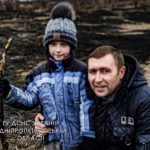 Маленький спасатель: на Днепропетровщине 4-х летний Иван тушил распространившийся пожар сухостоя